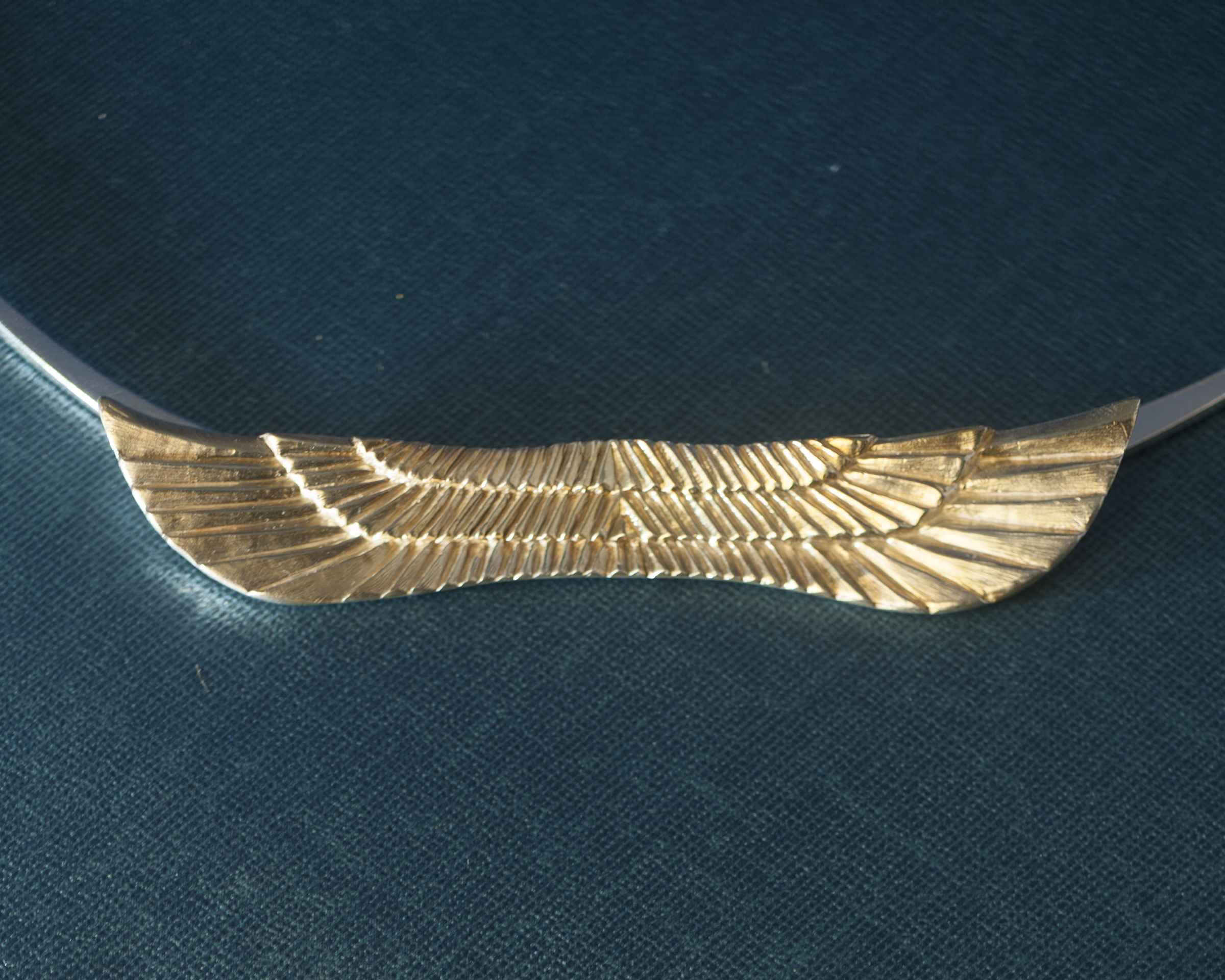 Goddess%20Isis%20Gold%20P01